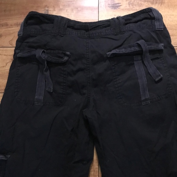 đź‘–725 Originals Capri Cargo Type Shortsđź‘– - Picture 4 of 5